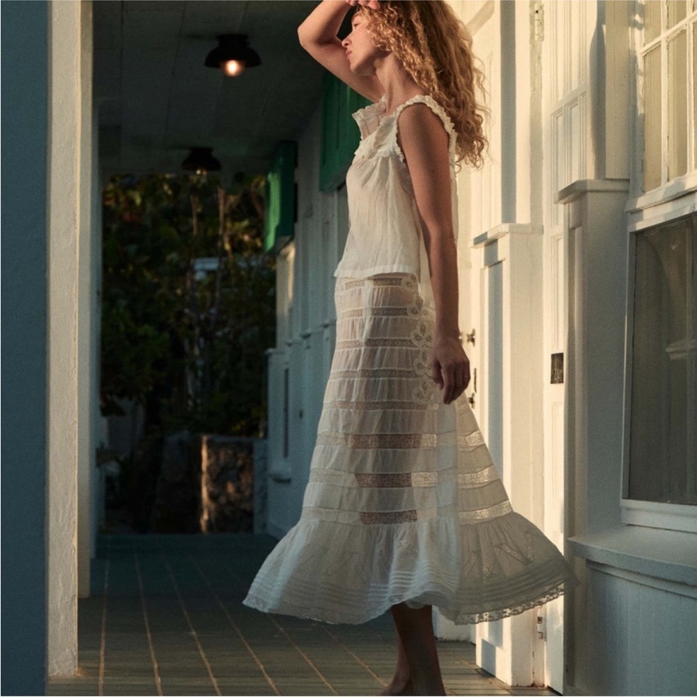 Doen Allura Skirt in Salt